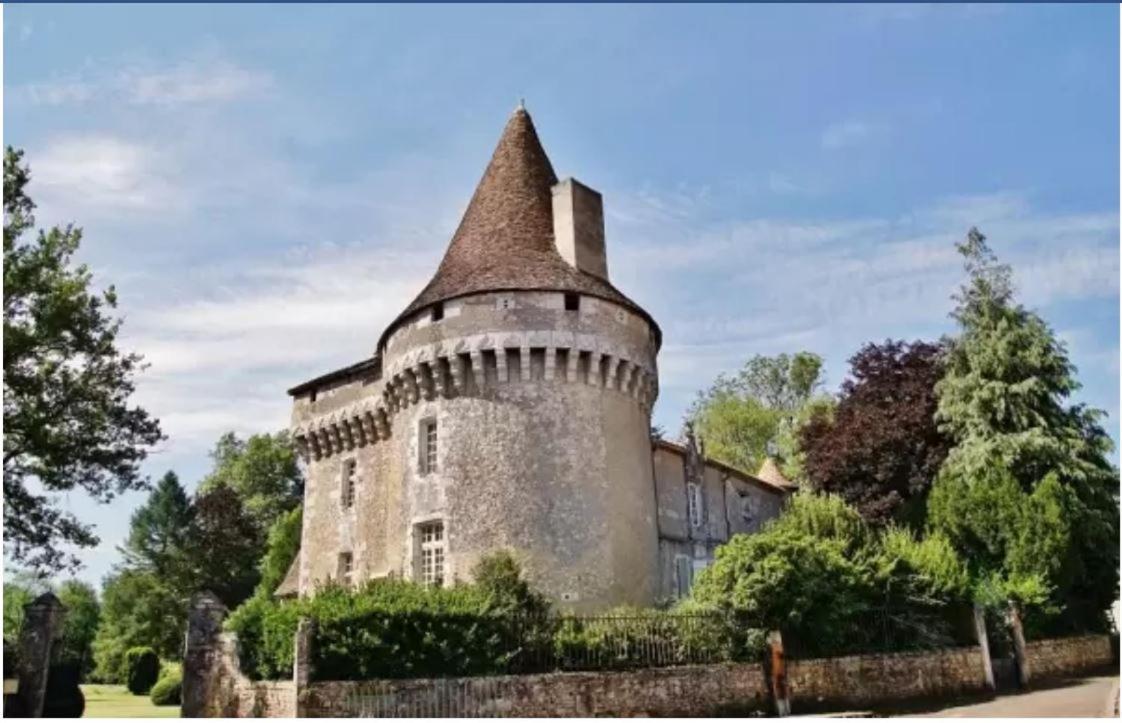 Bed and Breakfast Chez Sarah - L'Escapade Javerlhac-et-la-Chapelle-Saint-Robert Exterior foto